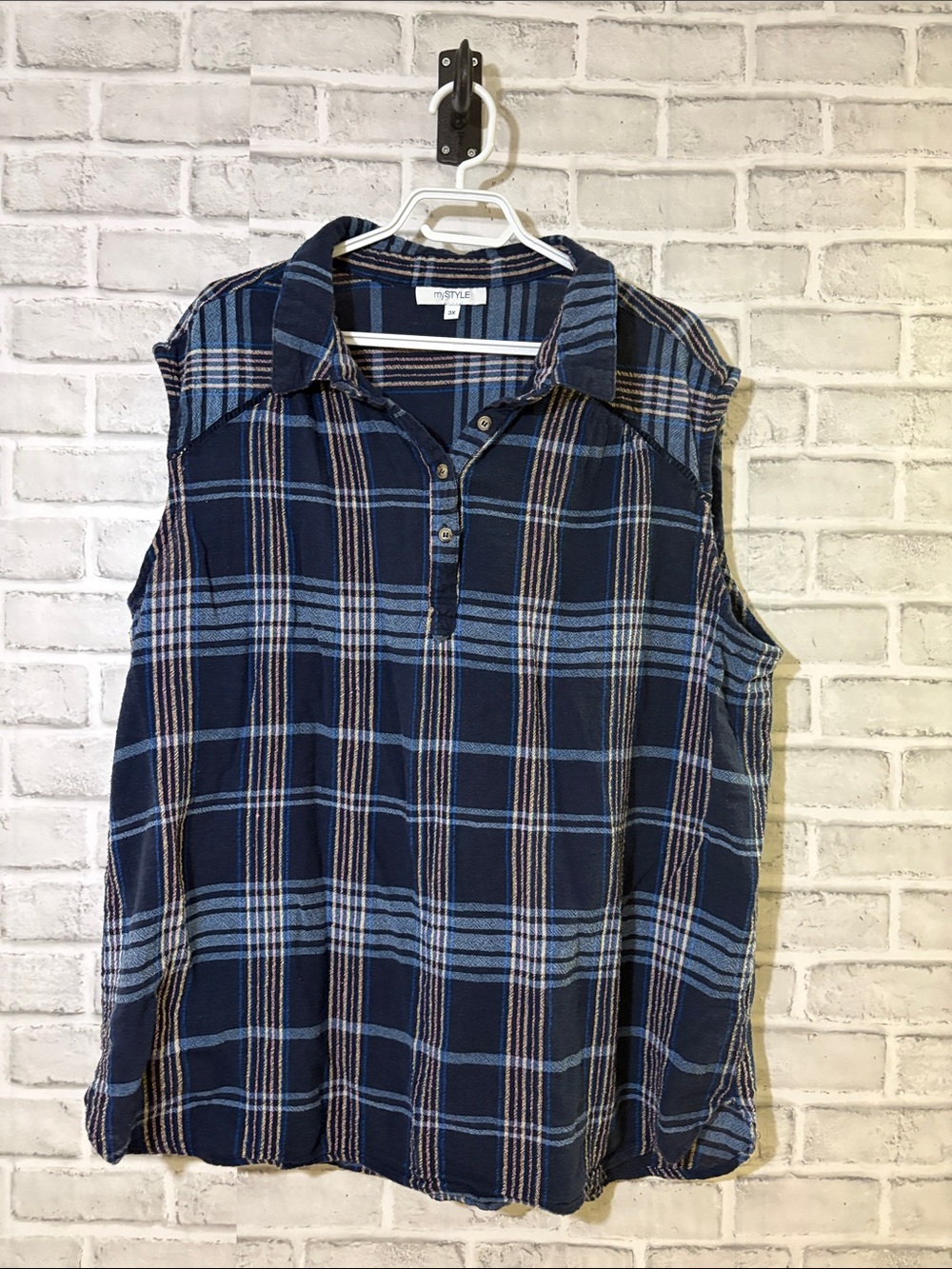 mySTYLE Navy and Light Blue Plaid Sleeveless Collared Tunic 3x
